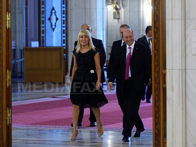 traian-basescu-elena-udrea-octav-ganea