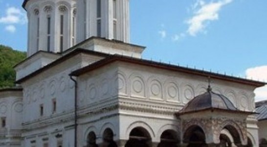 horezu61-300x301-546x300