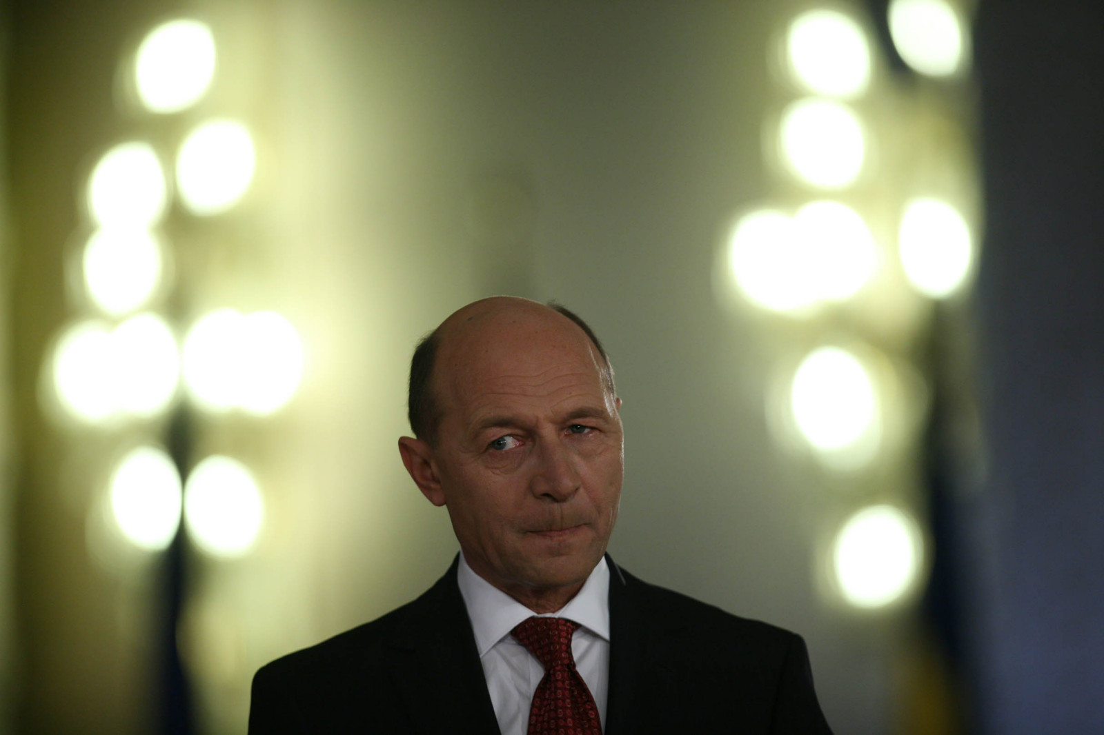 traian-basescu.oxuaq238p9