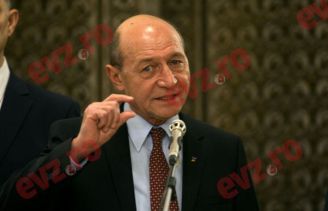 13-basescu-rzv-465x390